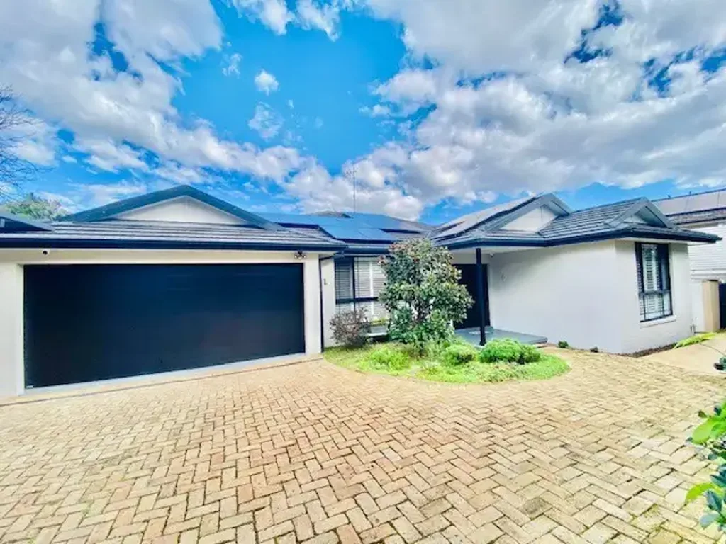 Glenhaven 4Kwarto Secluded Family Retreat Offering Style, Space & Everyday Luxury