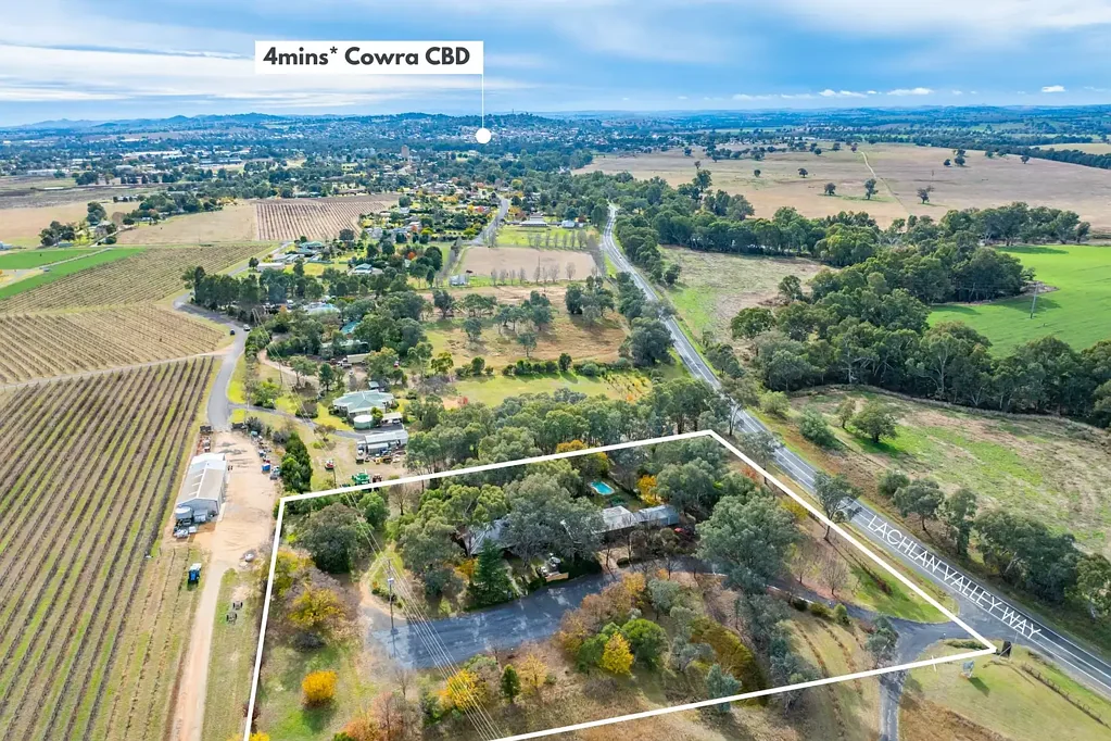 Cowra  TWO HOMES SET ON 3.18ACRES, 4MINS FROM TOWN! LIVE IN PLUS A STRONG RENTAL RETURN!
