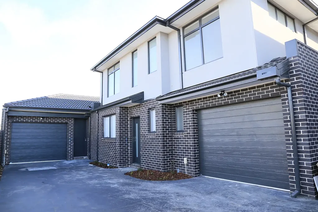 Near New 2 Bedroom Townhouse