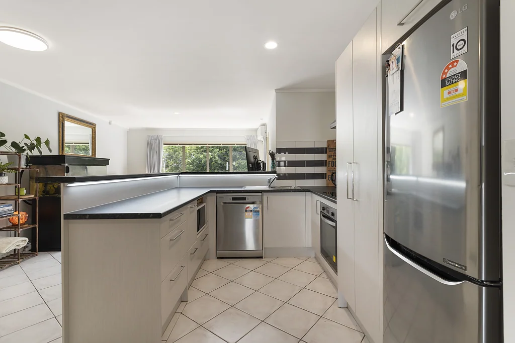 2/120 Beach Haven Road, Beach Haven, North Shore City, Auckland