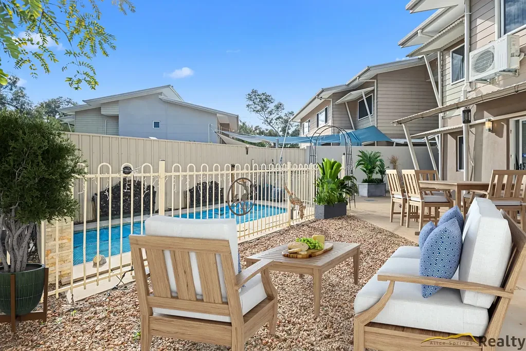 Gillen 3房  Private Oasis & Sparkling Pool in Gillen!