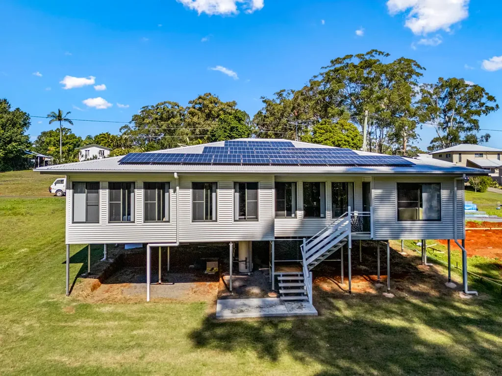 Russell Island 3 Bedroom Spacious, Stylish & Solar Smart home.