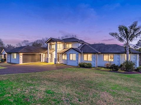 11 Whiteways Drive, Dairy Flat, Rodney