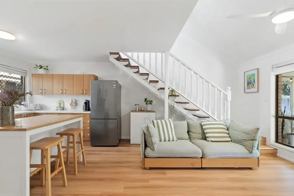 Mermaid Beach 2 Bedroom A Private Coastal Retreat in Mermaid Beach