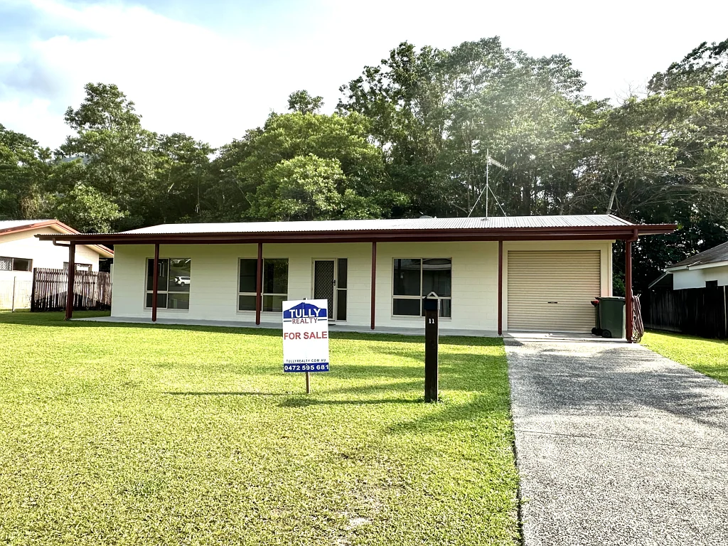 11 Pease St, Tully, QLD 4854