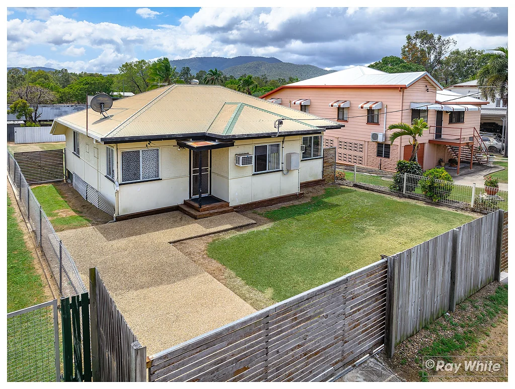 205 Lakes Creek Road, Berserker, QLD 4701