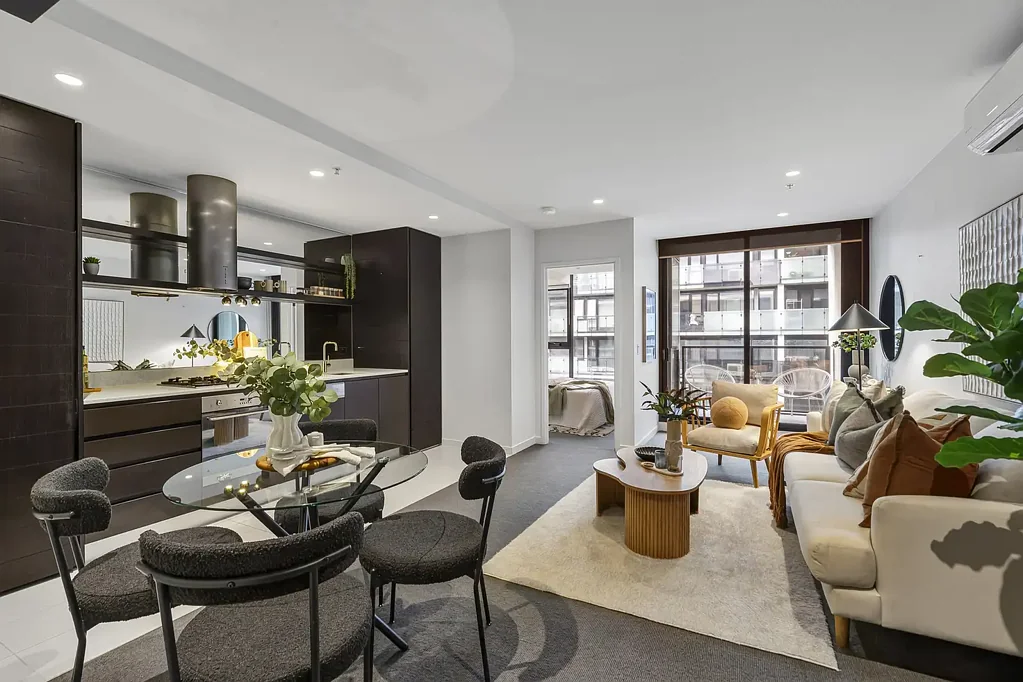 Abbotsford 1 Bedroom Light-Filled Lifestyle Living in the Heart of Green Square