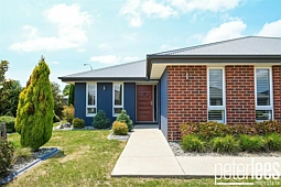 10A Country Field Court, Longford