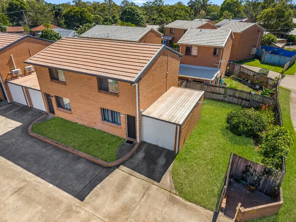 1/2 Cognac Court, Kingston, QLD 4114