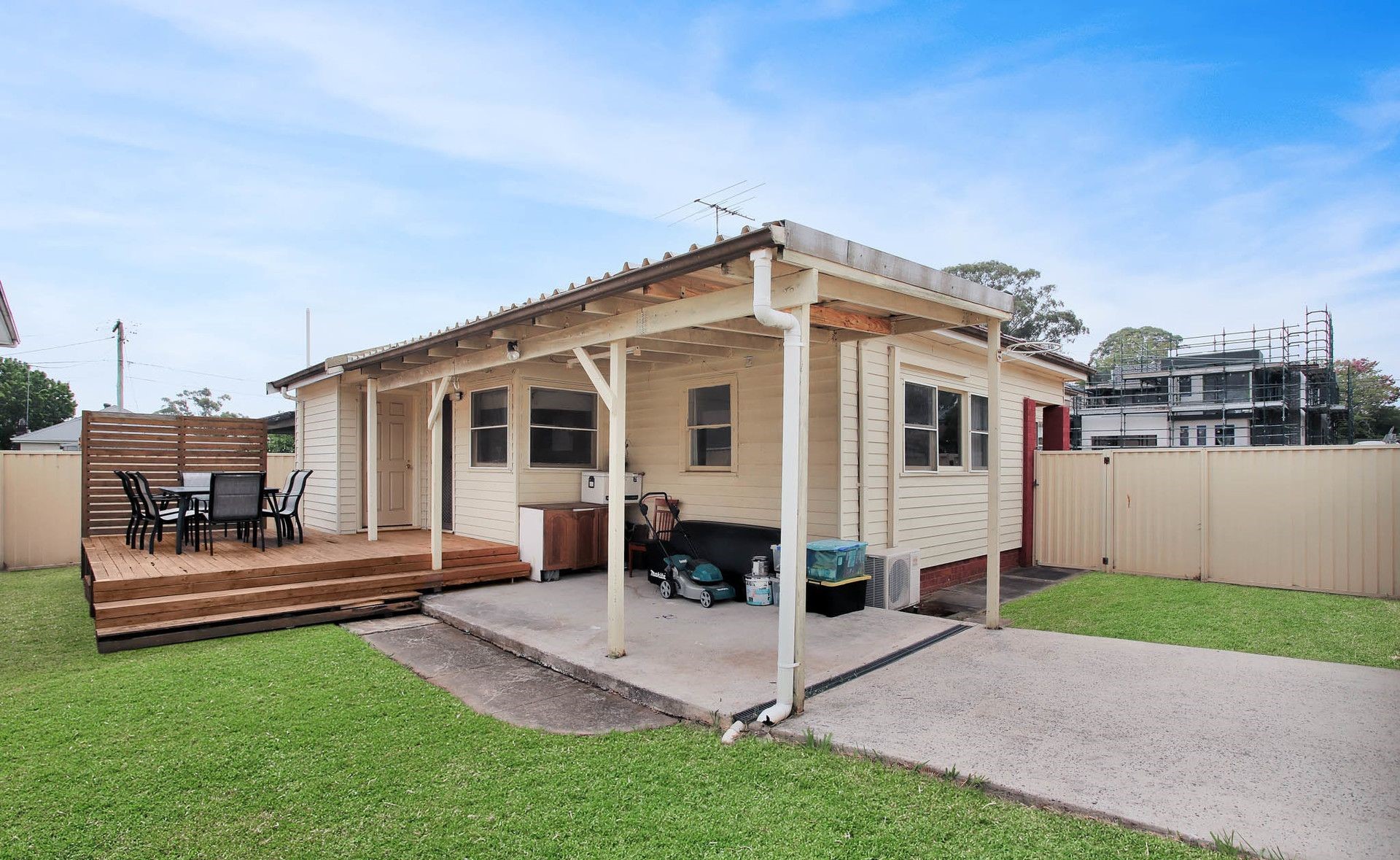 2 FIRST AV, TOONGABBIE NSW 2146, 0 rūma, 0 rūma horoi, House