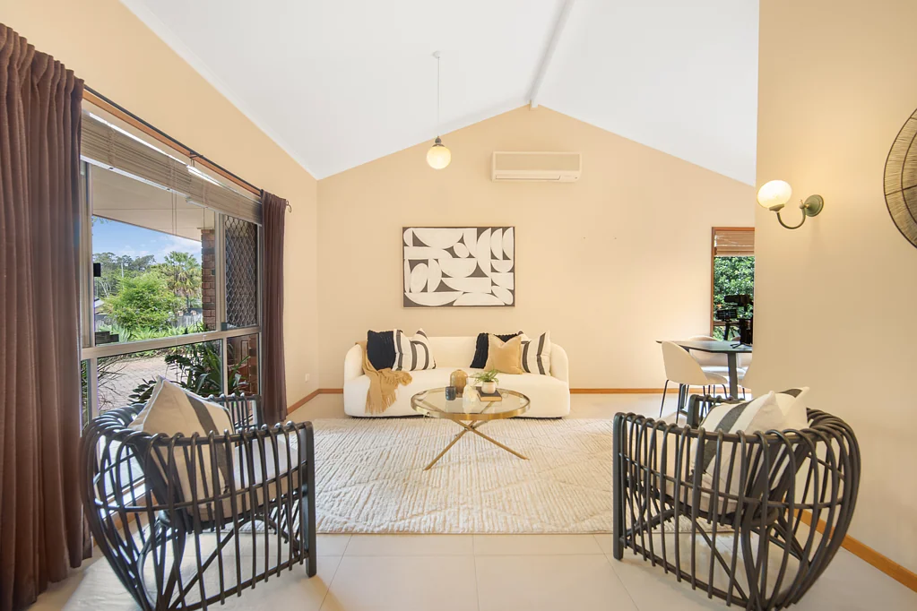 27 Bradstone Road, Carrara, QLD 4211