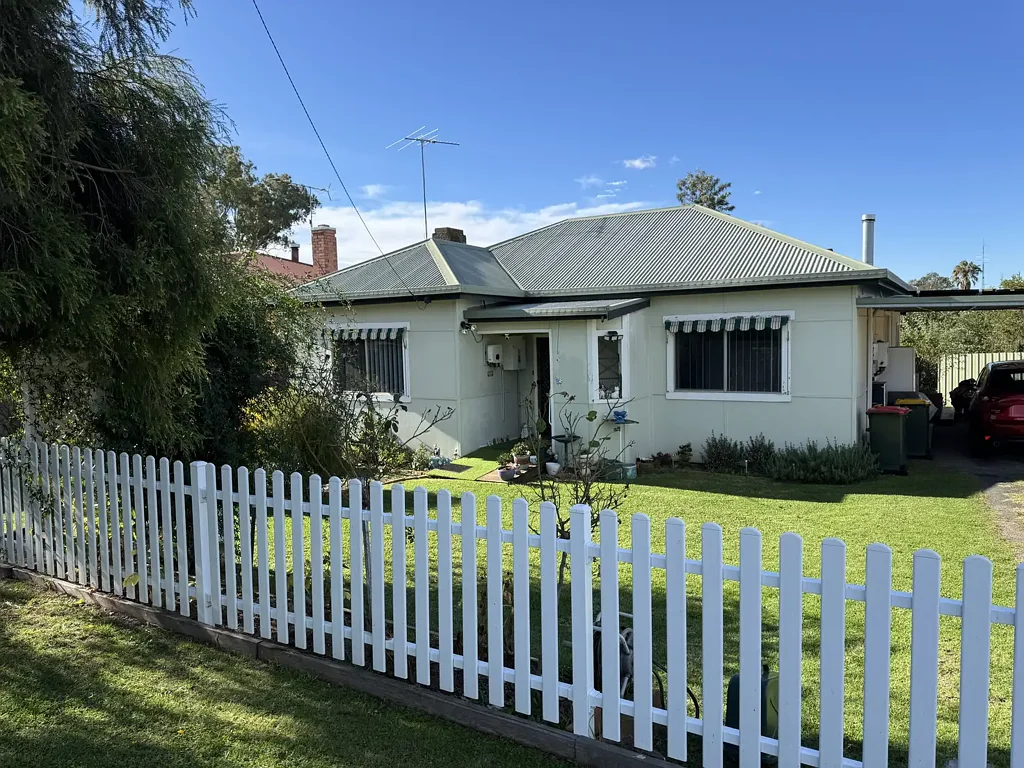 31 Herbert St, Inverell, NSW 2360