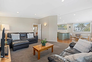 20 Glenmore Road, Sunnyhills, Manukau City