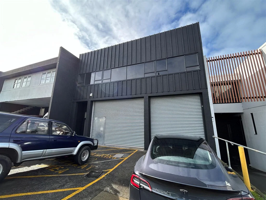 Grafton Savills - Quality Office/Warehouse Refurbishment