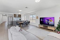12 Grace Road, Munno Para West