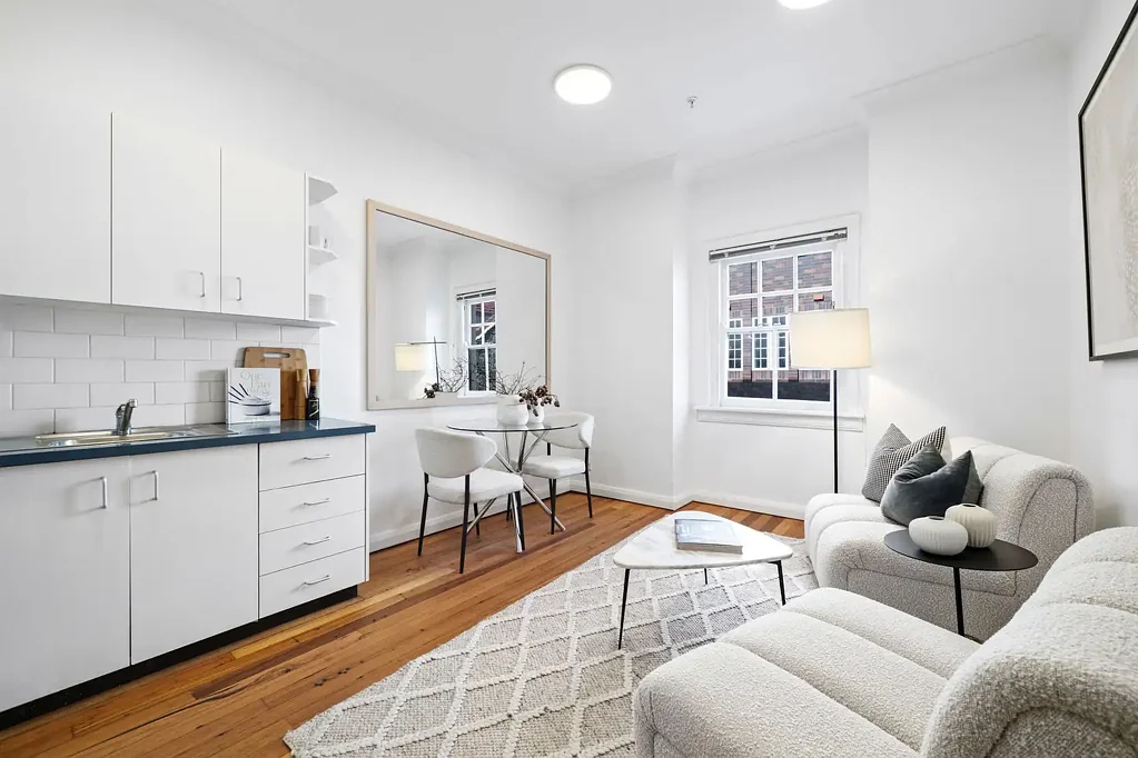 Potts Point 1 Bedroom Charming Inner-City Home in Vibrant Potts Point