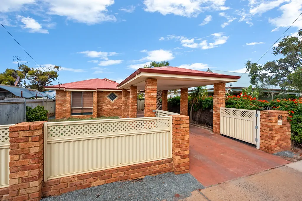 South Boulder 4غرفة نوم Brick Four Bedroom Home, That Is The Perfect Set-And-Forget Rental Property!