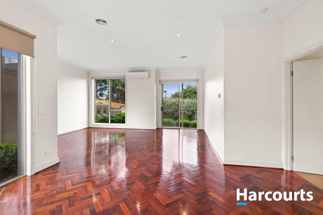 4A FEATHERTOP AV, TEMPLESTOWE LOWER VIC 3107, 0 ห้องนอน, 0 ห้องน้ำ, Townhouse