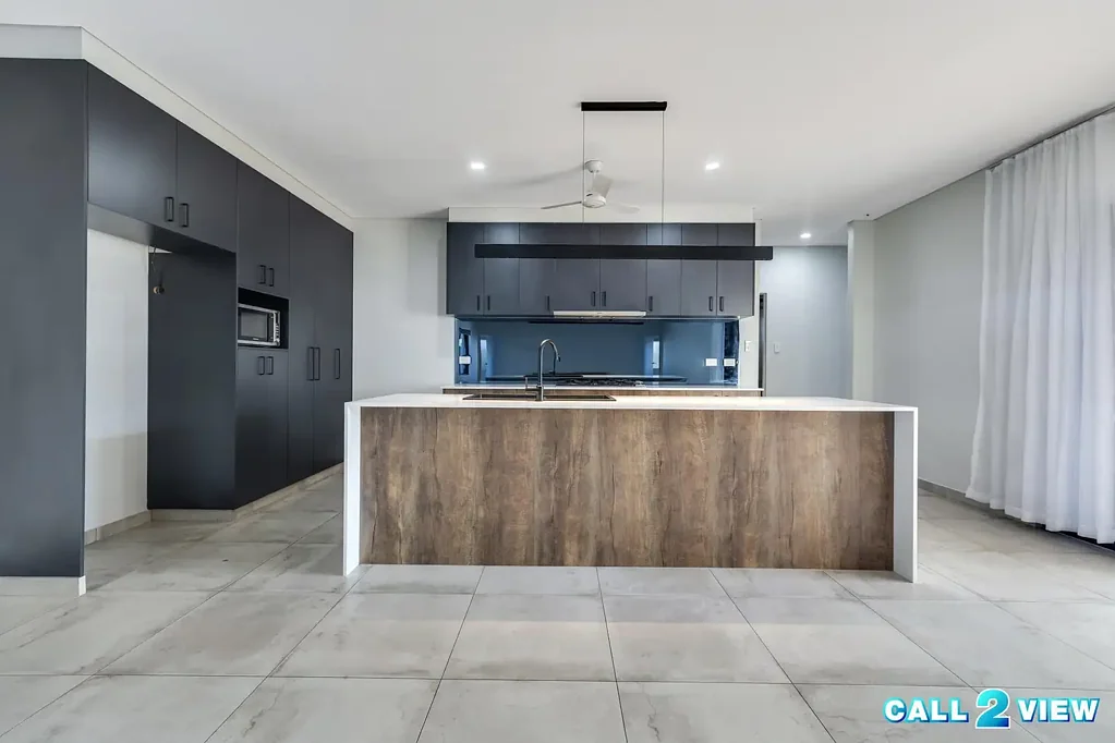 Zuccoli 4कमरा FAMILY LIVING WITH SPACE, STYLE & A POOL