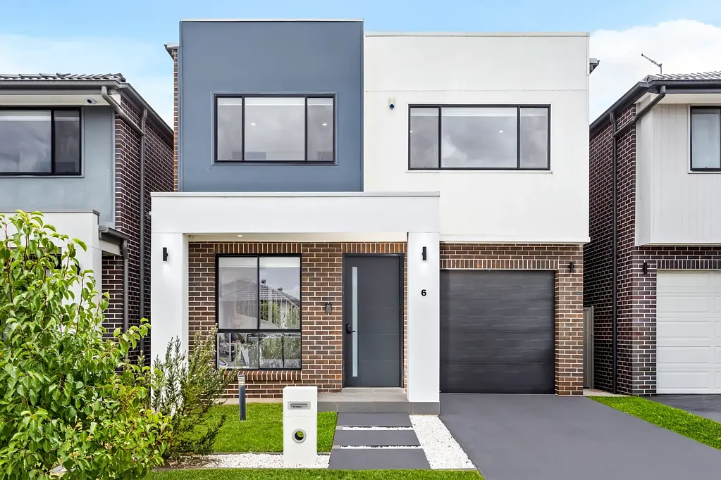 Schofields 4 Slaapkamer Street Facing Near New Family Home In Ideal Ponds High School And Riverbank Public School Catchment