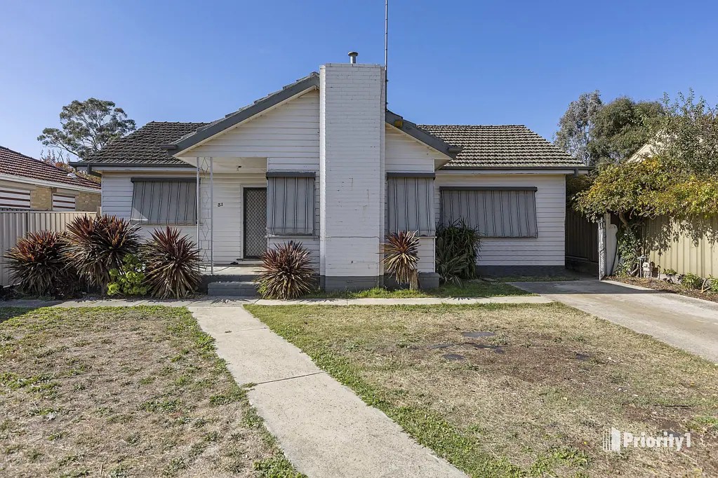 31 Alexander Street, Kangaroo Flat, VIC 3555