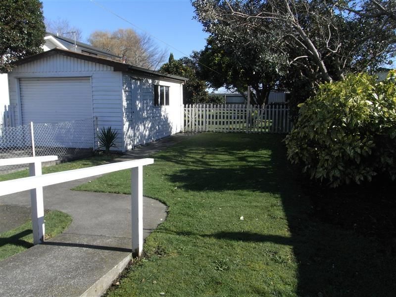 202 Main Road Clive, Clive, Hastings, 2 Bedrooms, 1 Bathrooms