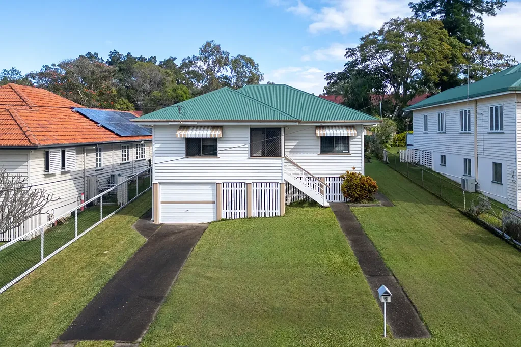 Enoggera 3Phòng ngủ Well-Maintained Home In A Whisper Quiet Location