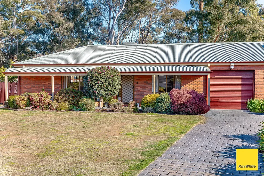 1/5 Lambruk Court, Kennington, VIC 3550