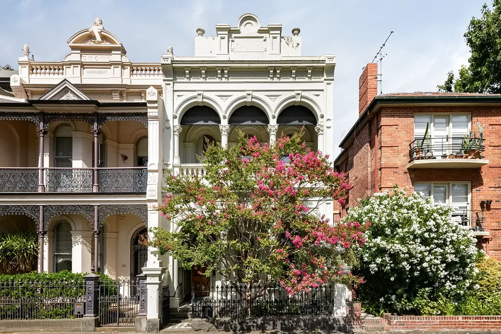 A Rare Opportunity to Enjoy Melbourne at Its Finest - Short-Term Lease