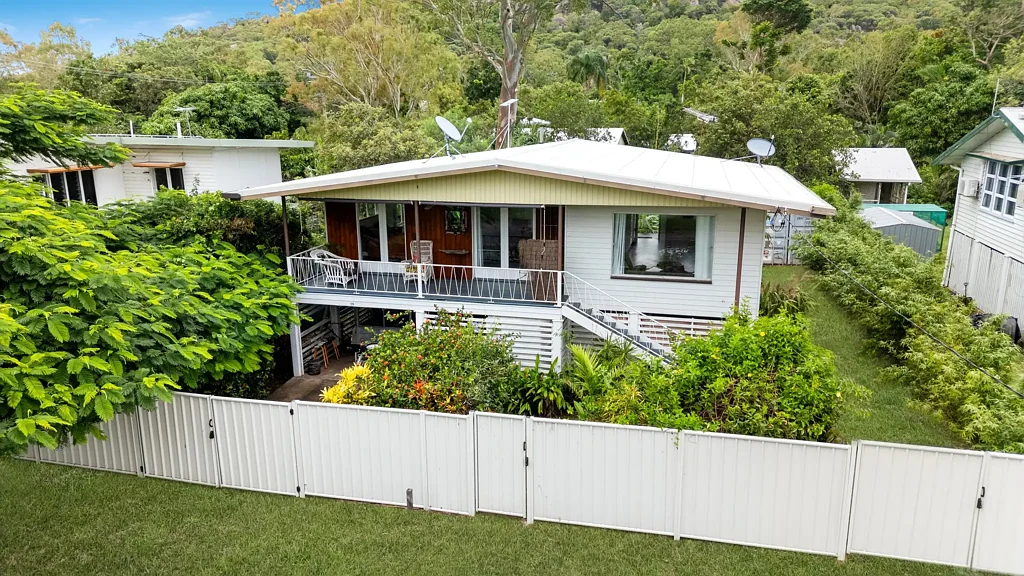 38 Granite Street, Picnic Bay, QLD 4819
