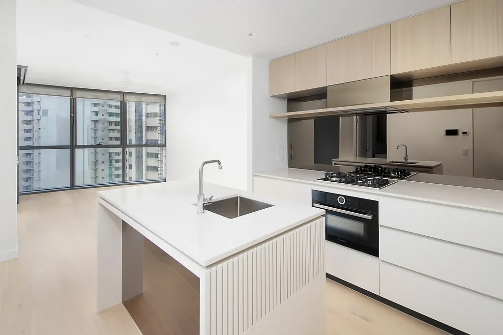 Luxury 1-Bedroom Apartment in Queens Wharf – Unmatched Elegance & Prestige