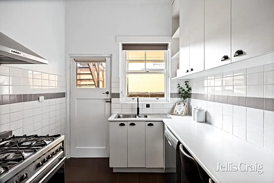 1/104 Esplanade, Williamstown, VIC 3016, 2 Bedrooms, 1 Bathrooms, Apartment