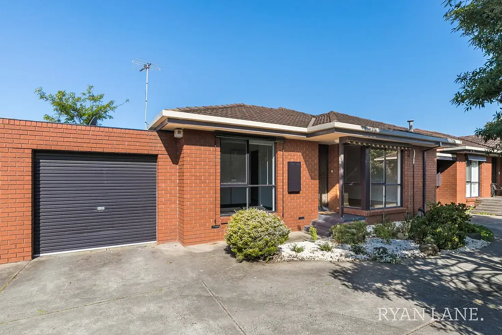 2/114 Blyth Street, Altona, VIC 3018