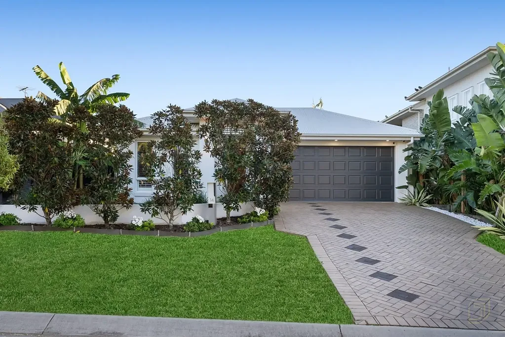 Ex-Display Home with Ducted A/C, Solar & Outdoor Entertaining