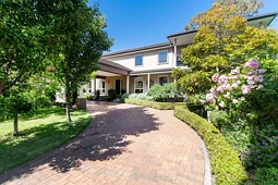 27 Allen Drive, Mount Eliza