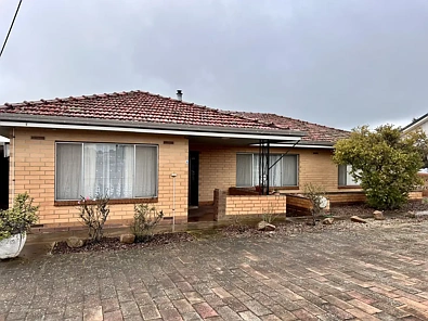 Minlaton 3Moenga Solid Double Brick Home in Minlaton