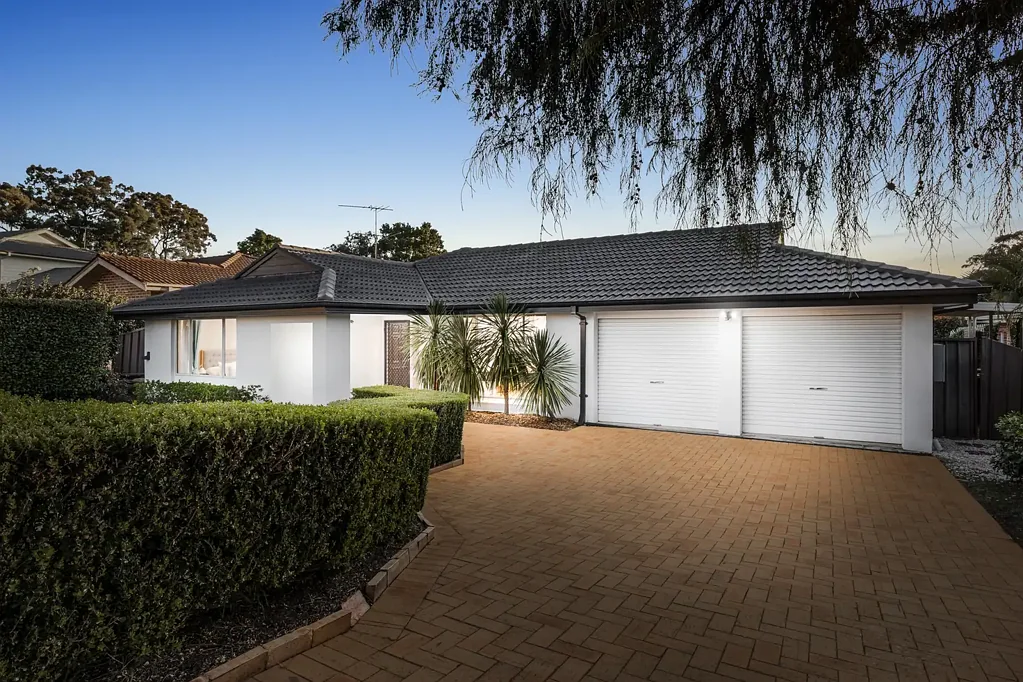 15 Summerfield Avenue, Quakers Hill, NSW 2763