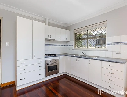 37A Leach Avenue, Riverton, WA 6148, 3 ห้องนอน, 1 ห้องน้ำ, House