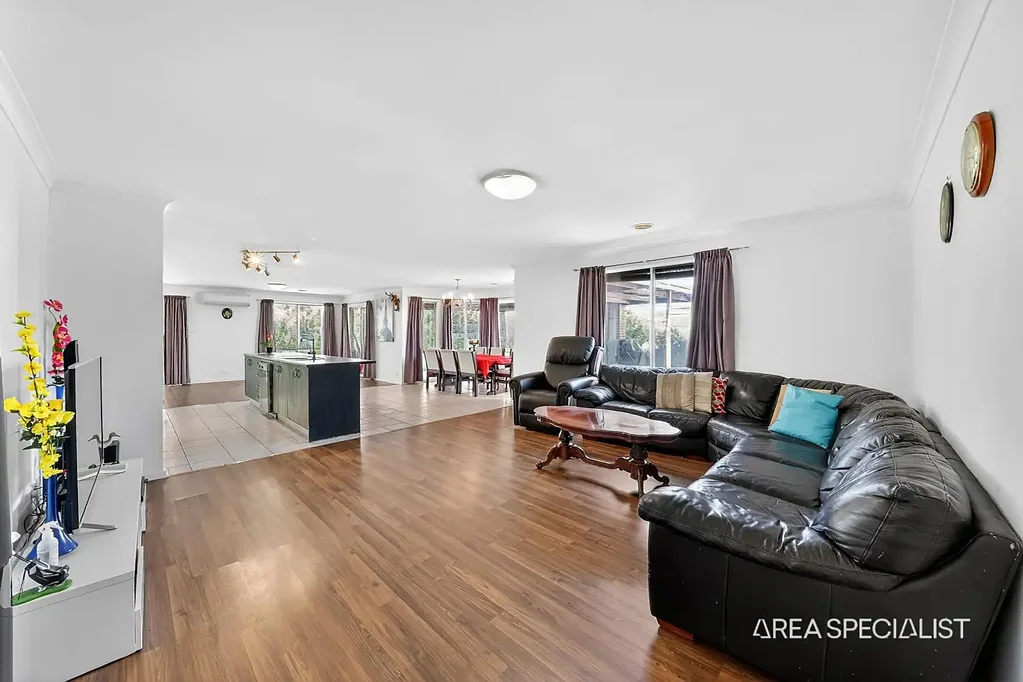 Kurunjang 4Habitaciones THE BRIEF: Family Living with Versatile Space & Outdoor Entertaining!