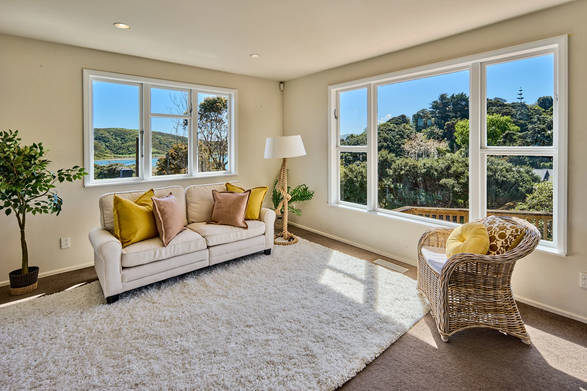 Paremata 3Moenga CLASSIC KIWI LIVING - BEO $795,000 - DEADLINE SALE