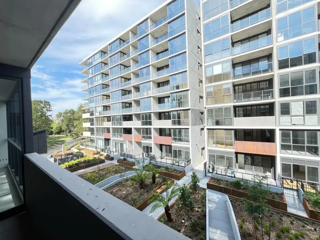 2 Bedroom New Apartment in Northbourne