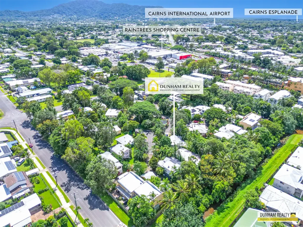 Mooroobool 3 Slaapkamer Heritage Chic in Convenient Location