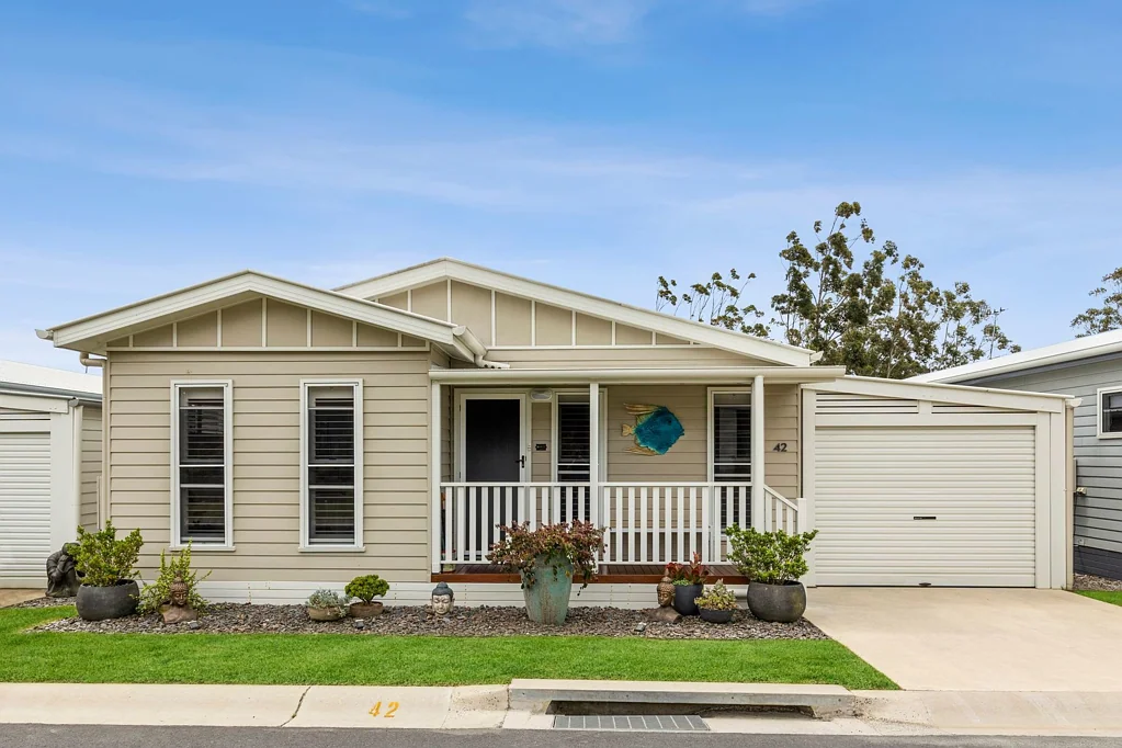 42/1 Norman Street, Lake Conjola, NSW 2539