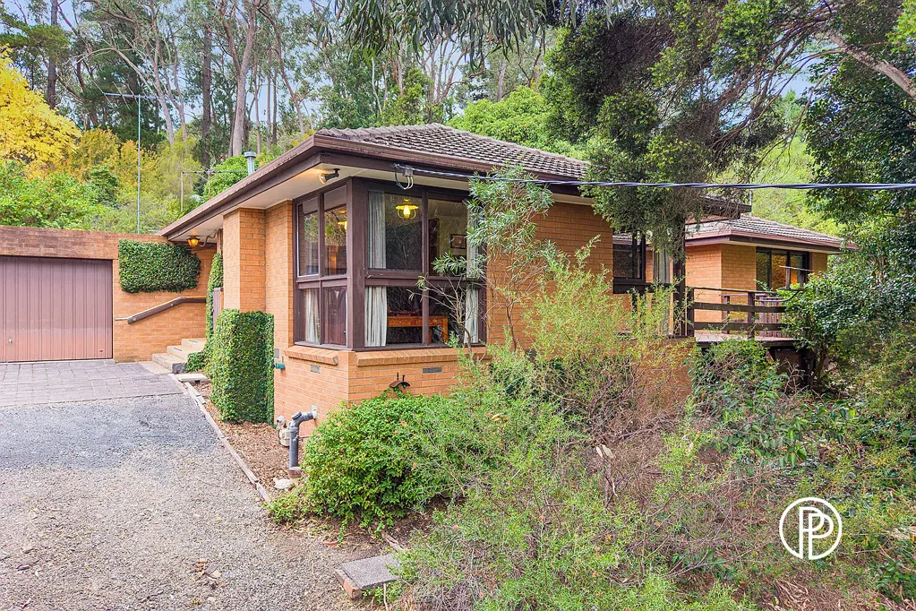 Mount Evelyn 4Zimmer BRICK FAMILY HOME WITH LOADS OF RETRO APPEAL