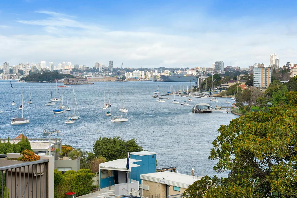 Harbour View Apartment in a Prime Neutral Bay Location