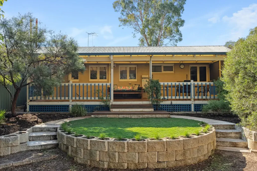 Girrawheen 3ਬੈੱਡਰੂਮ Just Listed!
