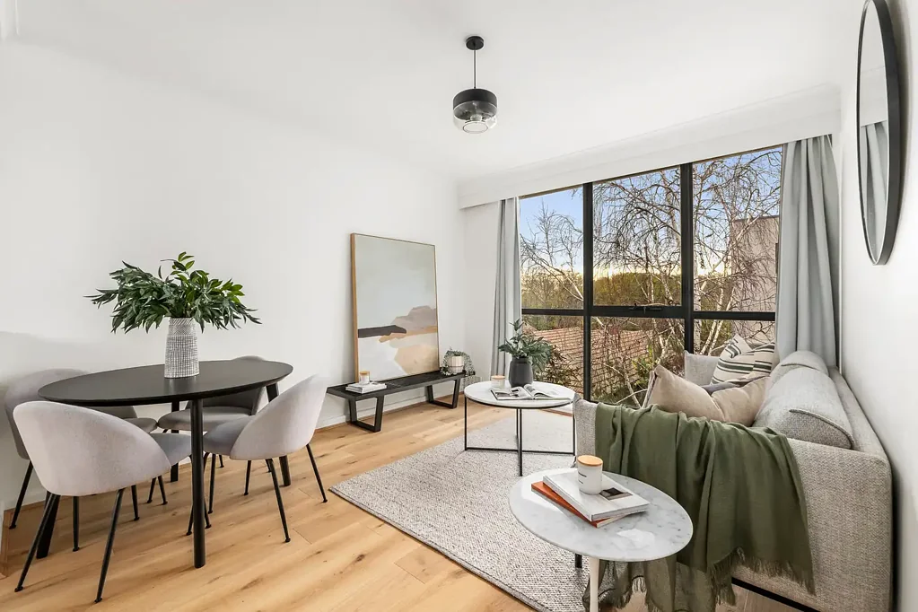Prahran 2غرفة نوم Top Floor, North facing & Renovated