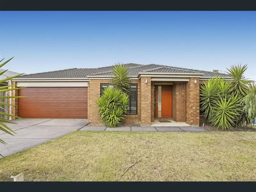 This Beautiful 4 Bedroom Family Home in a Quiet Court Location
