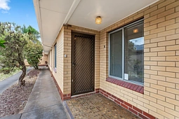 2/34 Adelaide Terrace, Ascot Park