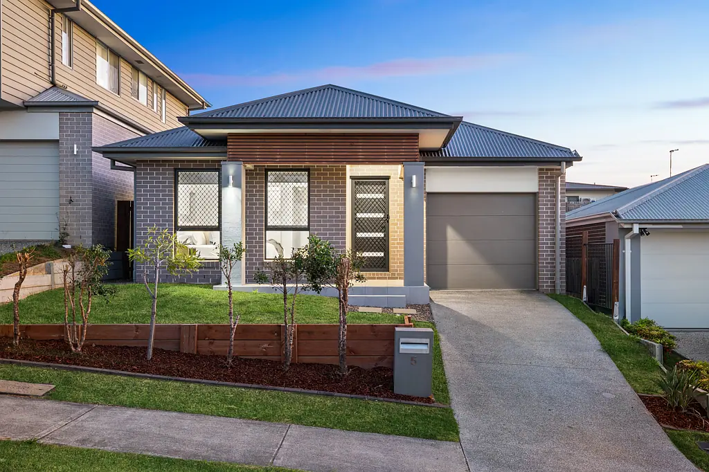 5 Acason Way, Ripley, QLD 4306